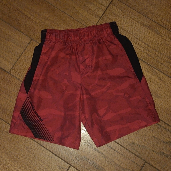 Boys Under Armour Size 6 Swim Trunks - Picture 1 of 2